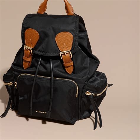 Burberry rucksack medium